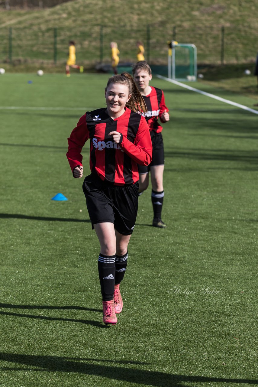 Bild 83 - B-Juniorinnen SG Weststeinburg/Bei - SV Fisia 03 : Ergebnis: 1:2